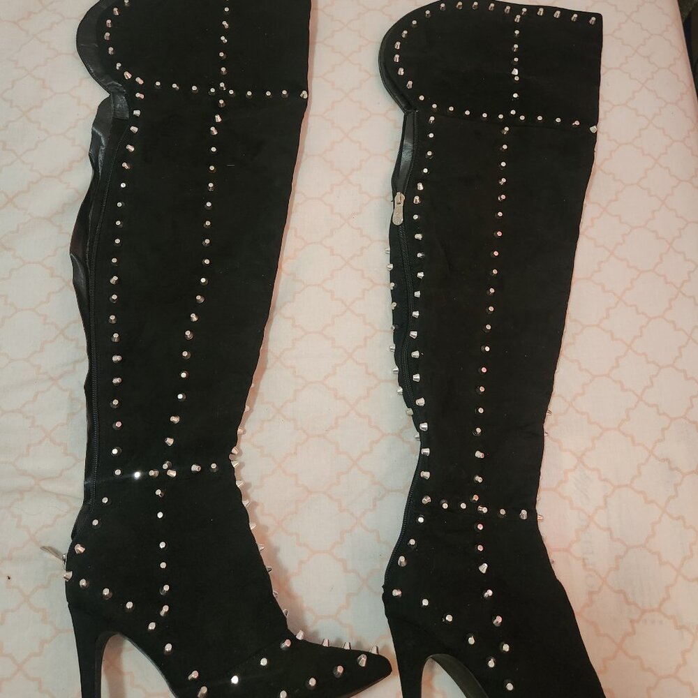 Black boots